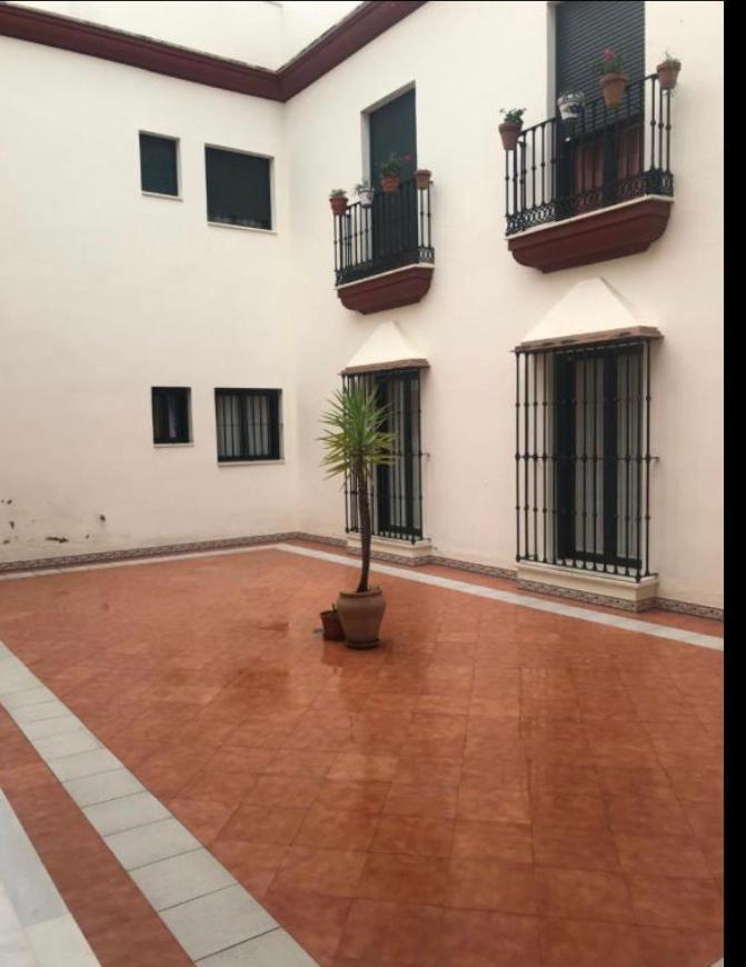 Apartamento En Pleno Centro De Marchena 3 Dormitorios 3 Banos Privados ภายนอก รูปภาพ