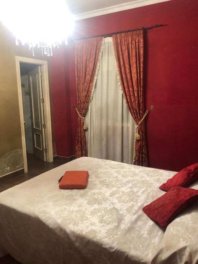 Apartamento En Pleno Centro De Marchena 3 Dormitorios 3 Banos Privados ภายนอก รูปภาพ